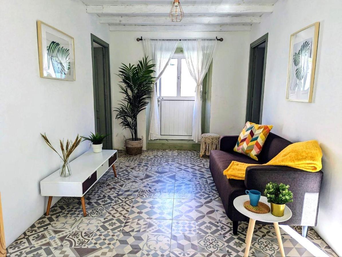 Cozy 3 Bedroom Home - Close To Beach Lourinha  Bagian luar foto